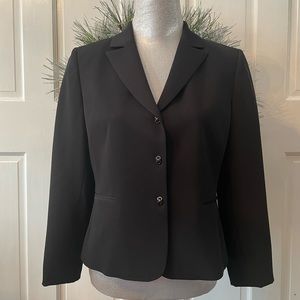 Tahari Arthur S Levine blazer